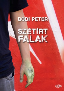 Szétírt falak