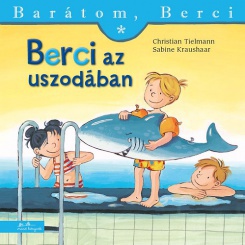 Berci az uszodában